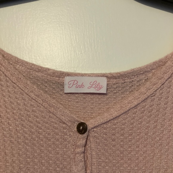 Oversized pink Lilly shirt - Picture 2 of 4